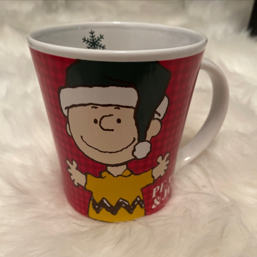 ✅ Peanuts Charlie Brown Peace and Joy Christmas Ceramic Coffee RED Mug 15 oz